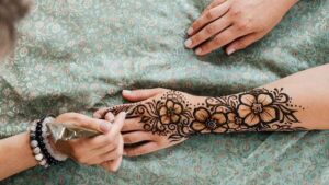 Arabic-floral-bail-design