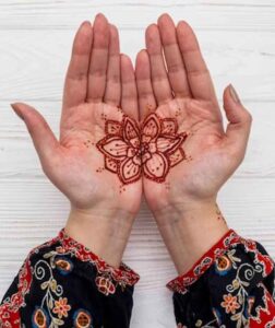 half-floral-mehndi-design