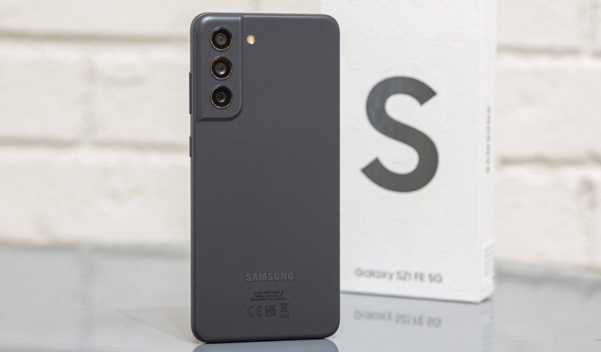 Samsung Galaxy S23 FE Samsung Galaxy S23 FE